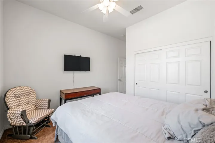 7625 Pinon Drive, Yucca Valley, California 92284
