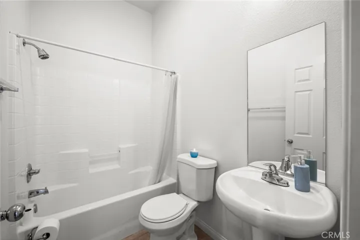 7625 Pinon Drive, Yucca Valley, California 92284