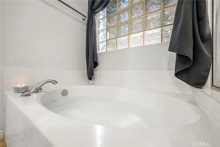 7625 Pinon Drive, Yucca Valley, California 92284