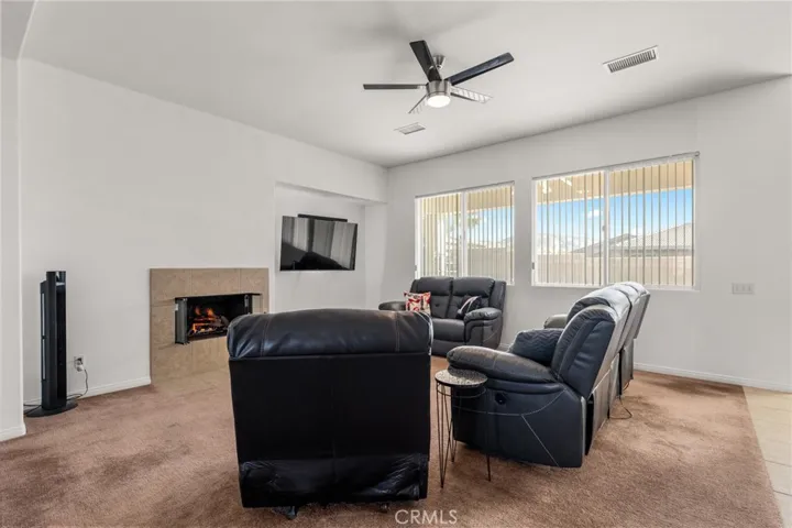 7625 Pinon Drive, Yucca Valley, California 92284