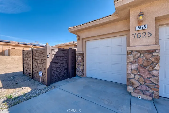 7625 Pinon Drive, Yucca Valley, California 92284