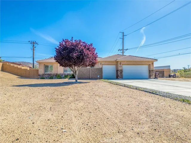 7625 Pinon Drive, Yucca Valley, California 92284