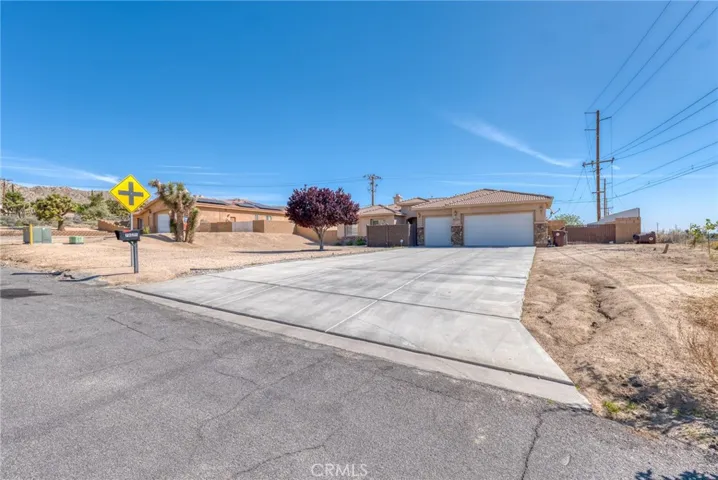 7625 Pinon Drive, Yucca Valley, California 92284