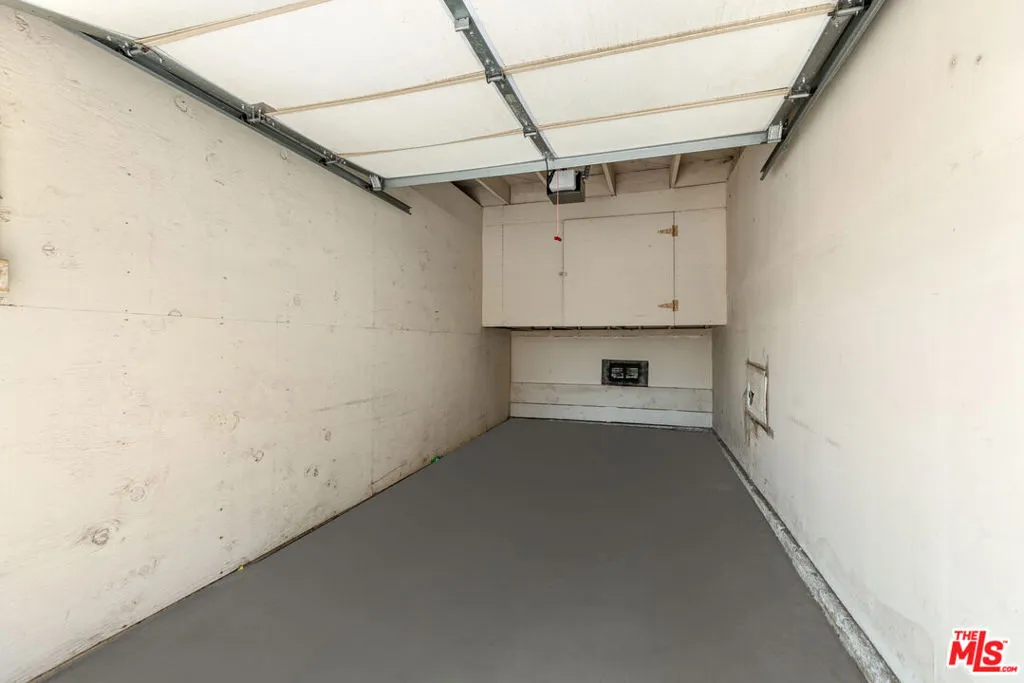 5827 Bowcroft Street 2, Los Angeles, California 90016 home-pic-15