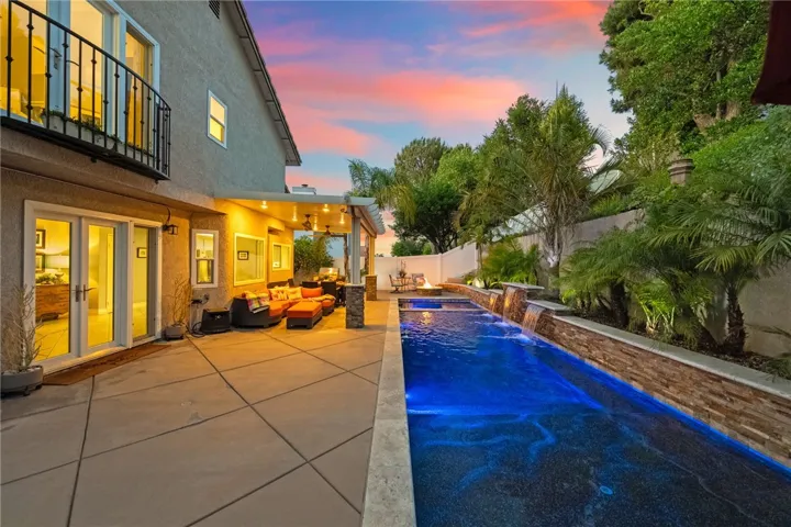1043 Smoketree Drive, Corona, California 92882