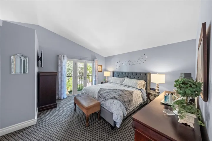 1043 Smoketree Drive, Corona, California 92882