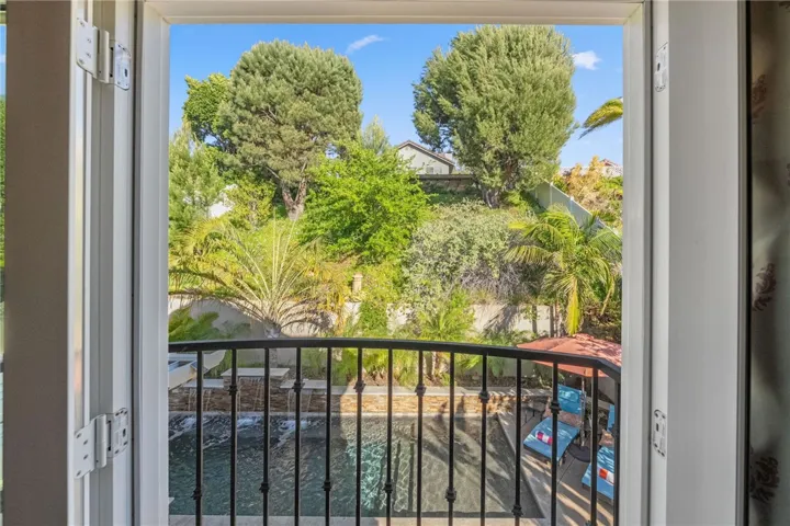 1043 Smoketree Drive, Corona, California 92882