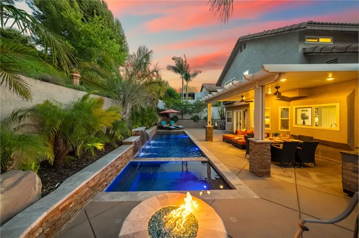1043 Smoketree Drive, Corona, California 92882