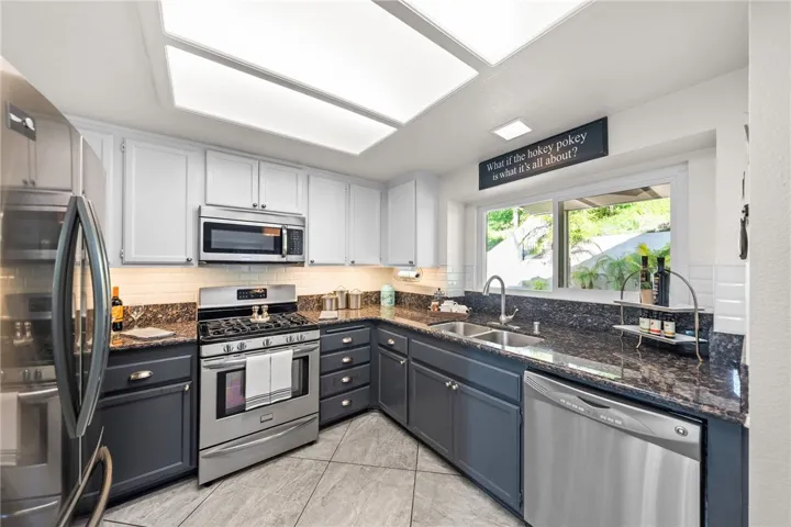 1043 Smoketree Drive, Corona, California 92882