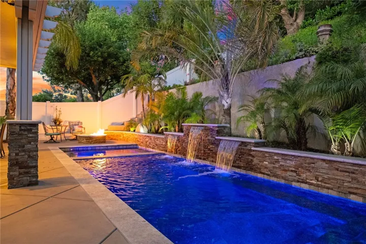 1043 Smoketree Drive, Corona, California 92882