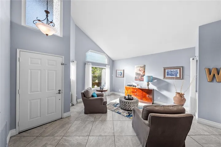 1043 Smoketree Drive, Corona, California 92882