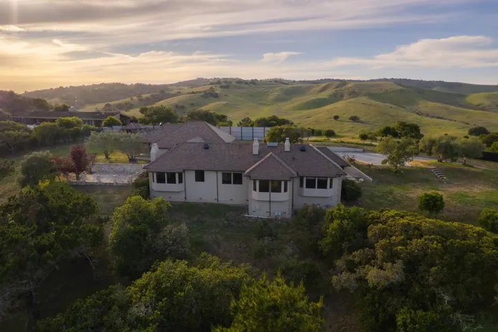 54 Corral De Tierra Road, Salinas, California 93908