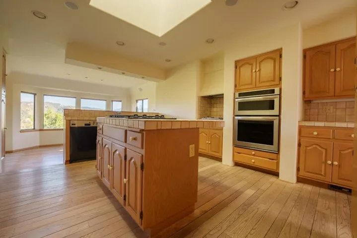 54 Corral De Tierra Road, Salinas, California 93908