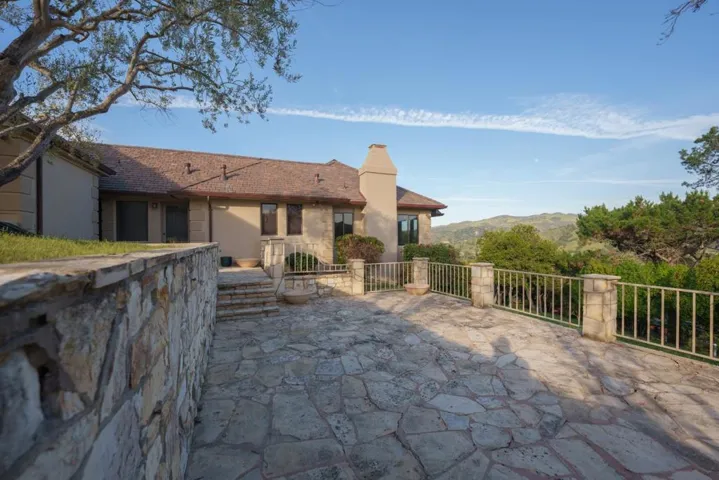 54 Corral De Tierra Road, Salinas, California 93908