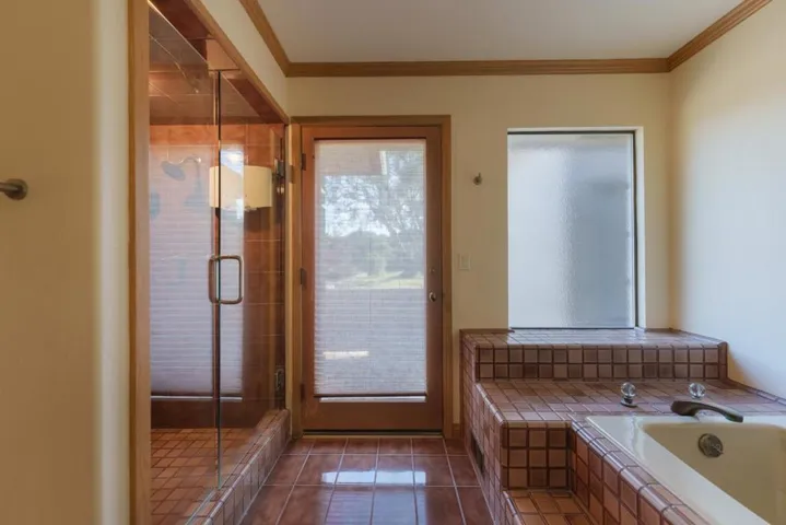 54 Corral De Tierra Road, Salinas, California 93908