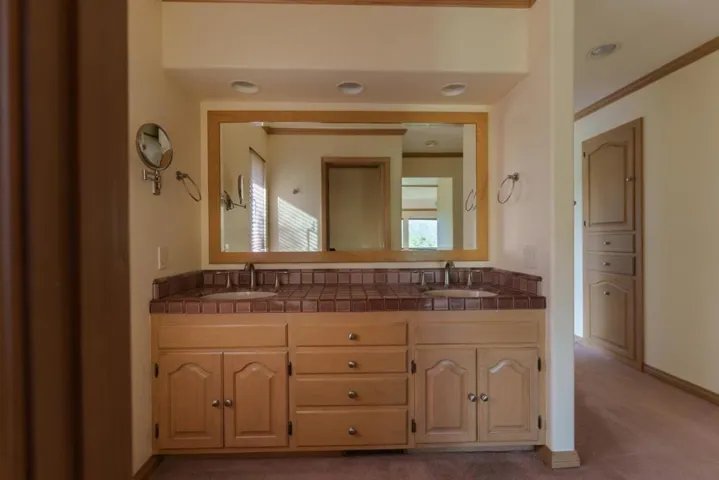 54 Corral De Tierra Road, Salinas, California 93908