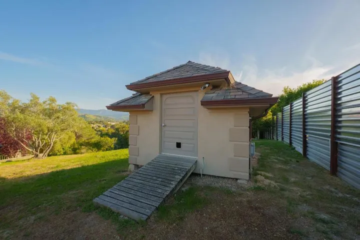 54 Corral De Tierra Road, Salinas, California 93908