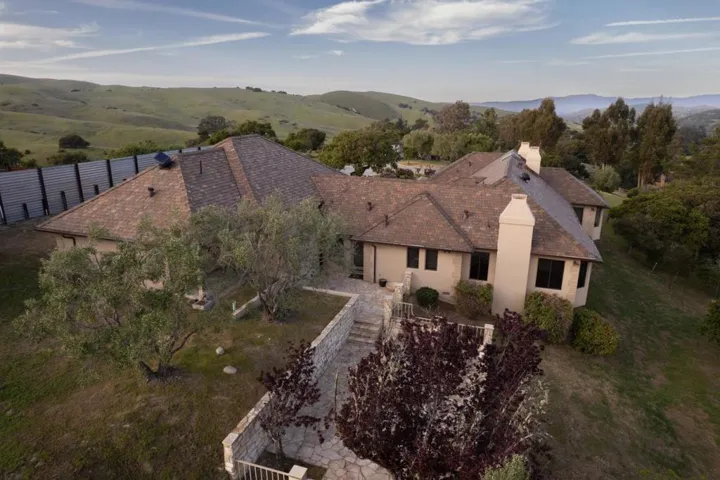 54 Corral De Tierra Road, Salinas, California 93908
