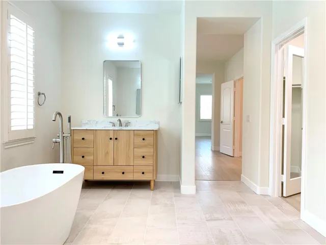 14682 Stageline Lane, Fontana, California 92336