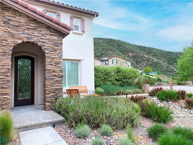 14682 Stageline Lane, Fontana, California 92336