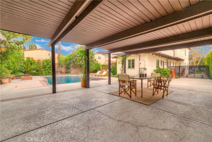 163 N Mccadden Place, Los Angeles, California 90004