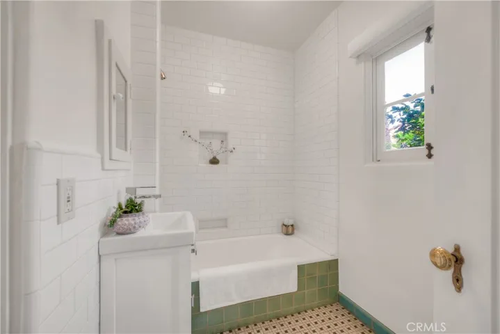 Adjacent bathroom to the downstairs bedroom.