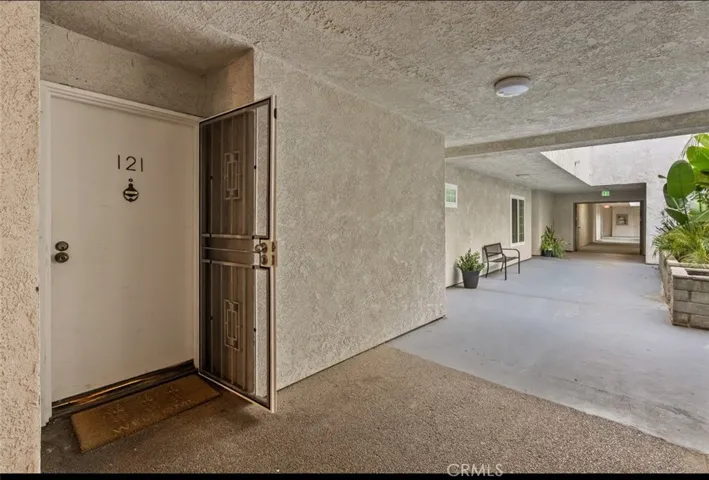 entry to unit
