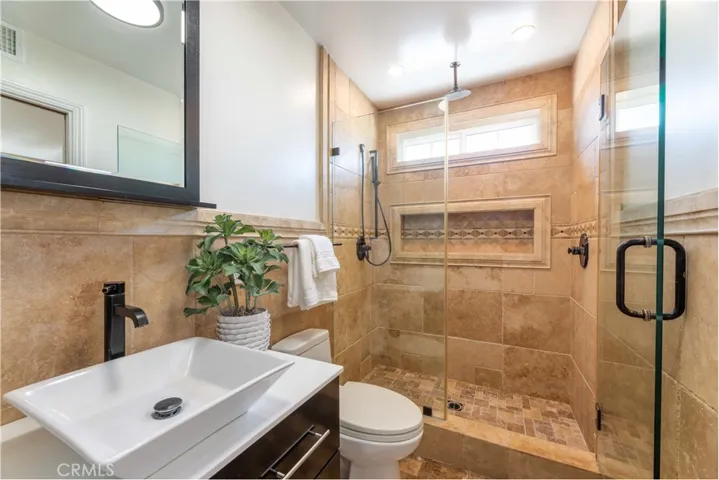 7817 Barnum Drive, Whittier, California 90606