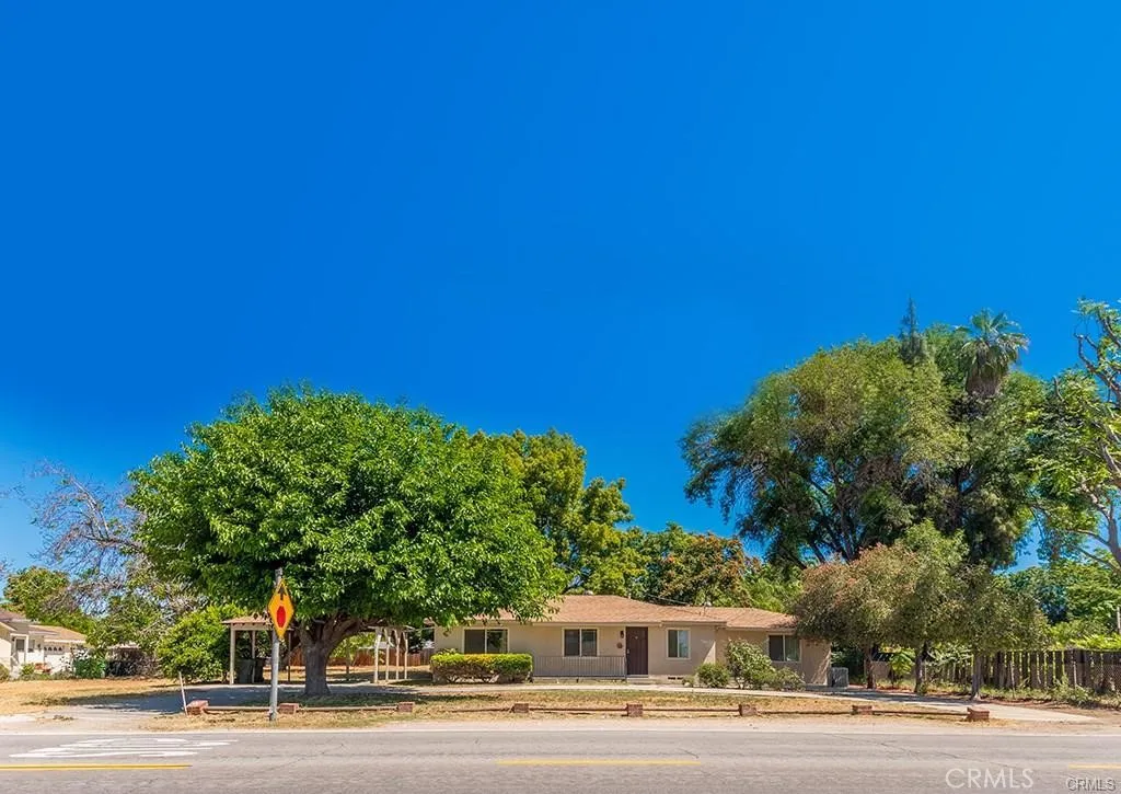 3964 Philadelphia Street, Chino, California 91710 home-pic-3