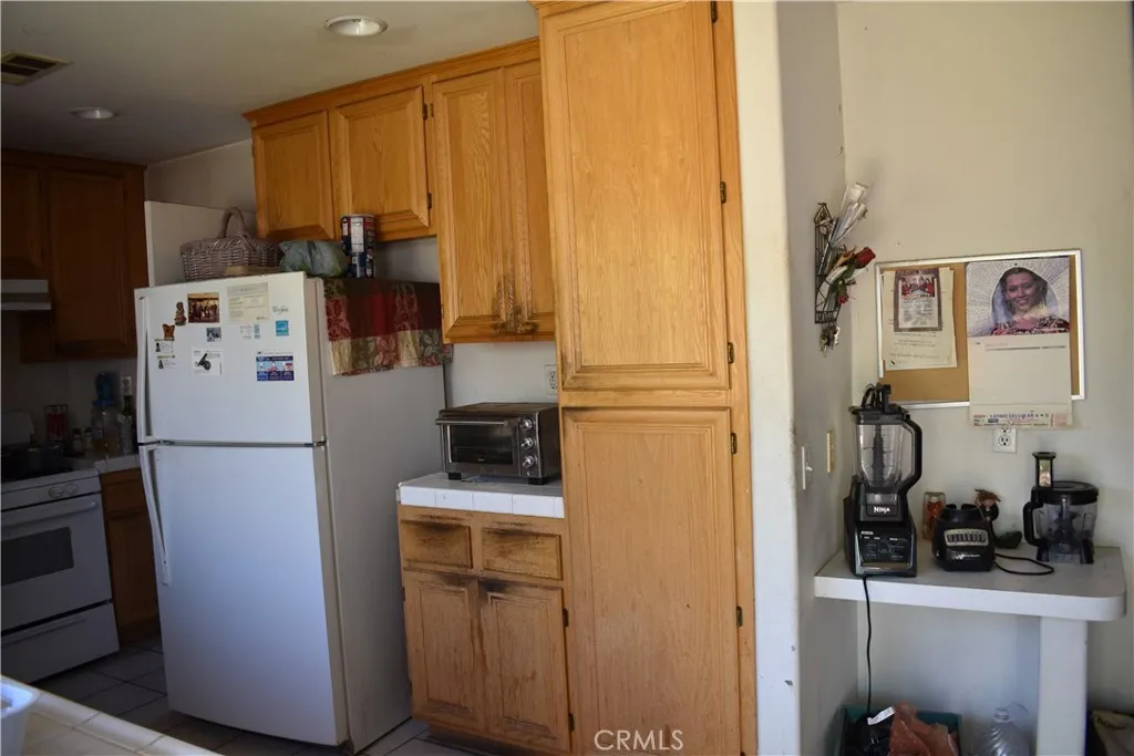 1044 Willmont Way, Beaumont, California 92223 home-pic-20