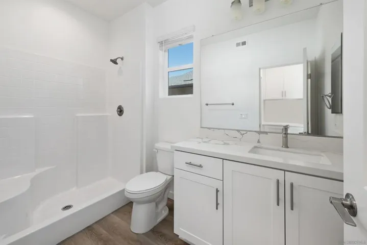 1624 Mauzy Way, El Cajon, California 92021