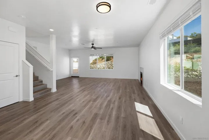 1624 Mauzy Way, El Cajon, California 92021