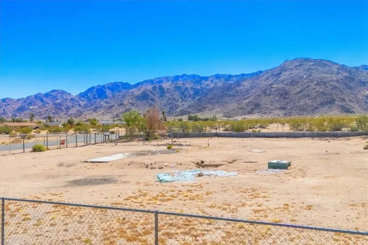 6676 Mariposa Avenue, 29 Palms, California 92277
