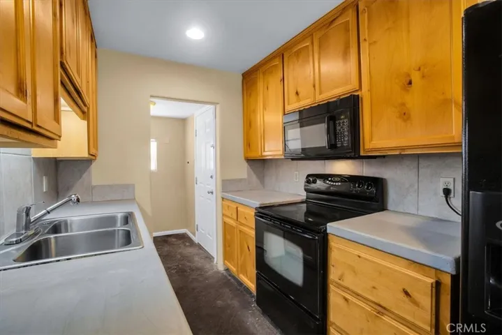 6676 Mariposa Avenue, 29 Palms, California 92277