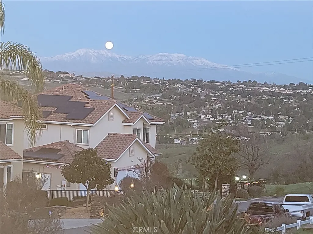 14465 Dove Canyon Drive, Riverside, California 92503 home-pic-42