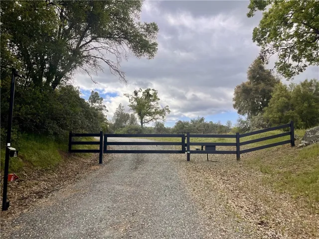 5327 Carleton Road, Mariposa, California 95338