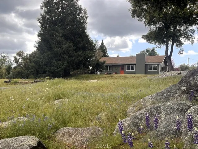 5327 Carleton Road, Mariposa, California 95338