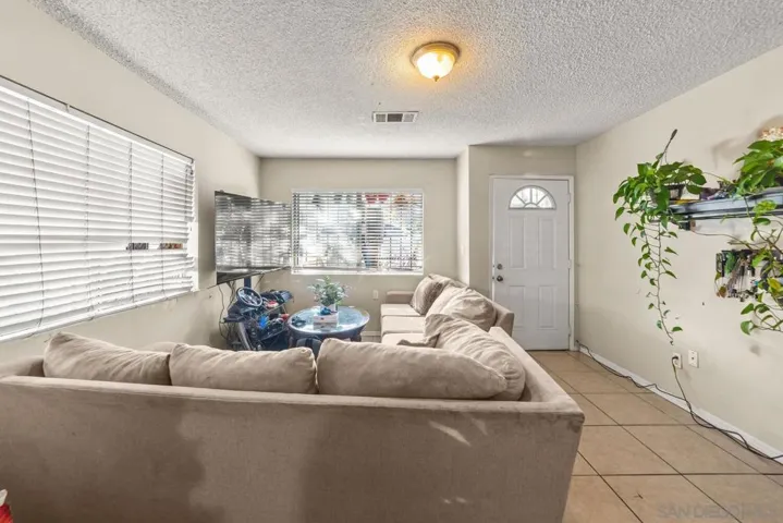 2194 Franklin Ave, San Diego, California 92113