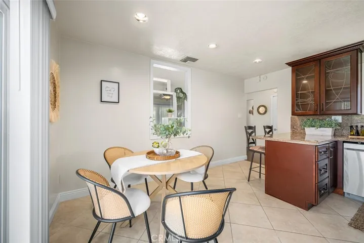 7751 La Mesa Way, Buena Park, California 90620