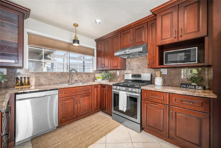 7751 La Mesa Way, Buena Park, California 90620