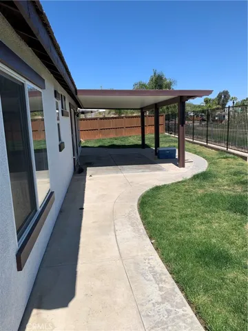 18810 Oakview Way, Lake Elsinore, California 92530
