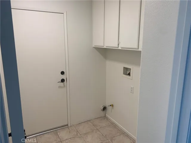 18810 Oakview Way, Lake Elsinore, California 92530