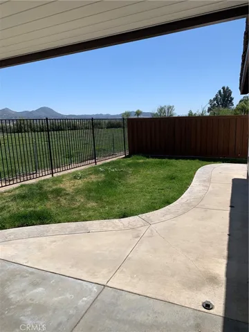 18810 Oakview Way, Lake Elsinore, California 92530