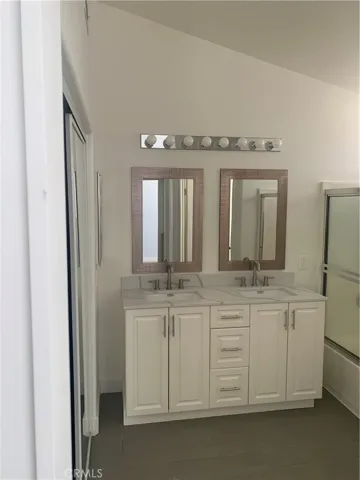 18810 Oakview Way, Lake Elsinore, California 92530