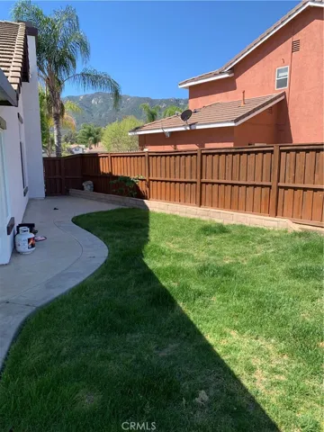 18810 Oakview Way, Lake Elsinore, California 92530