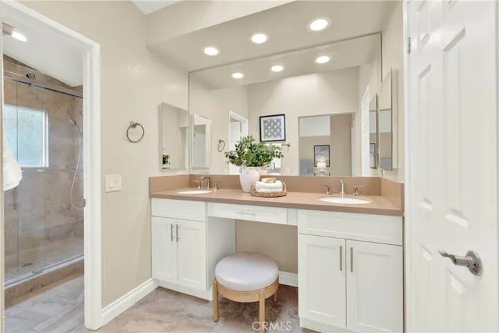 Primary ensuite bath