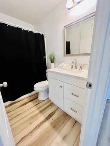 Shower & Tub