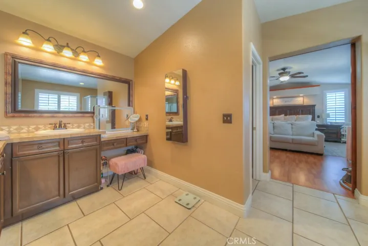 41137 Robards Way, Murrieta, California 92562