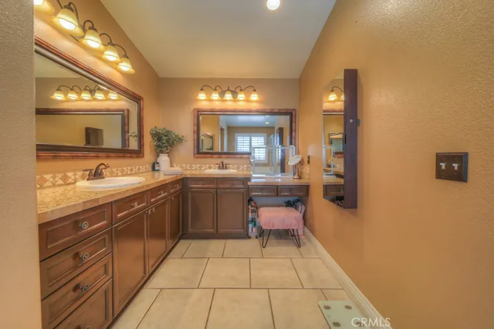 41137 Robards Way, Murrieta, California 92562
