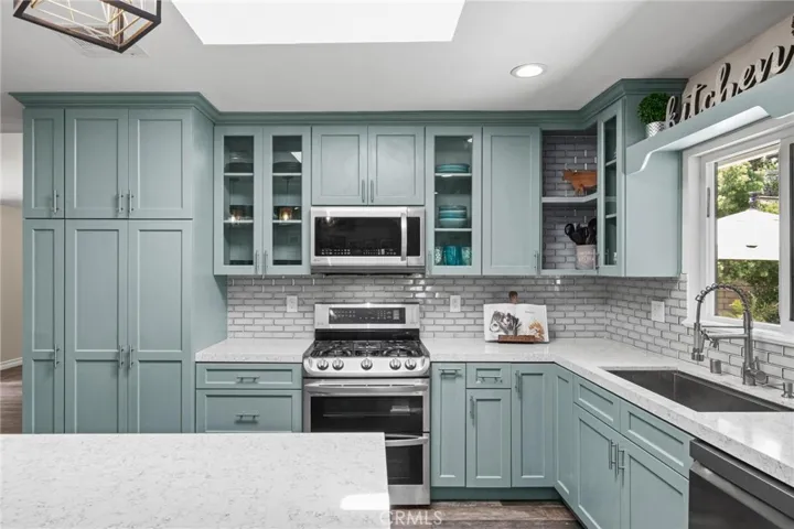 27602 Eldena Drive, Rancho Palos Verdes, California 90275
